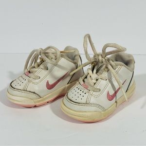 Nike Baby Girl Gym Tennis Shoes Size 3C White Pink #309828-161 Sneaker Vintage